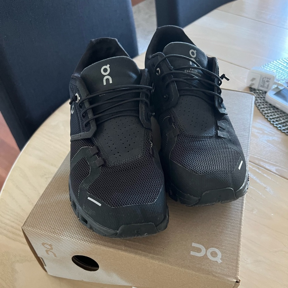 Women’s On Cloud Low Top Sneakers
